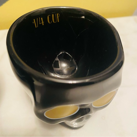 Ceramic skull measuring cups 💀 - Picture 8 of 9